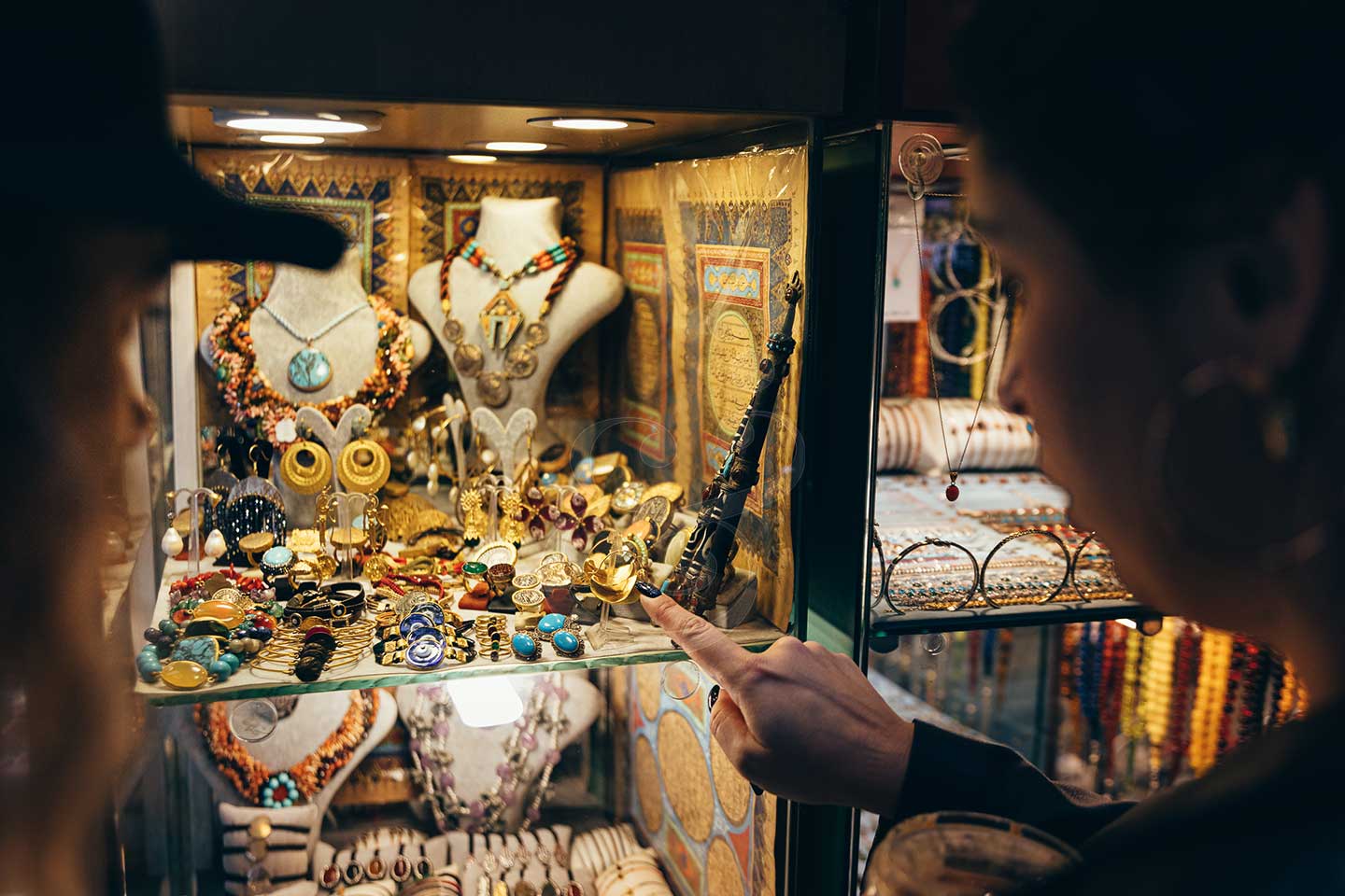 Grand bazaar private tours by Vines and Pearls