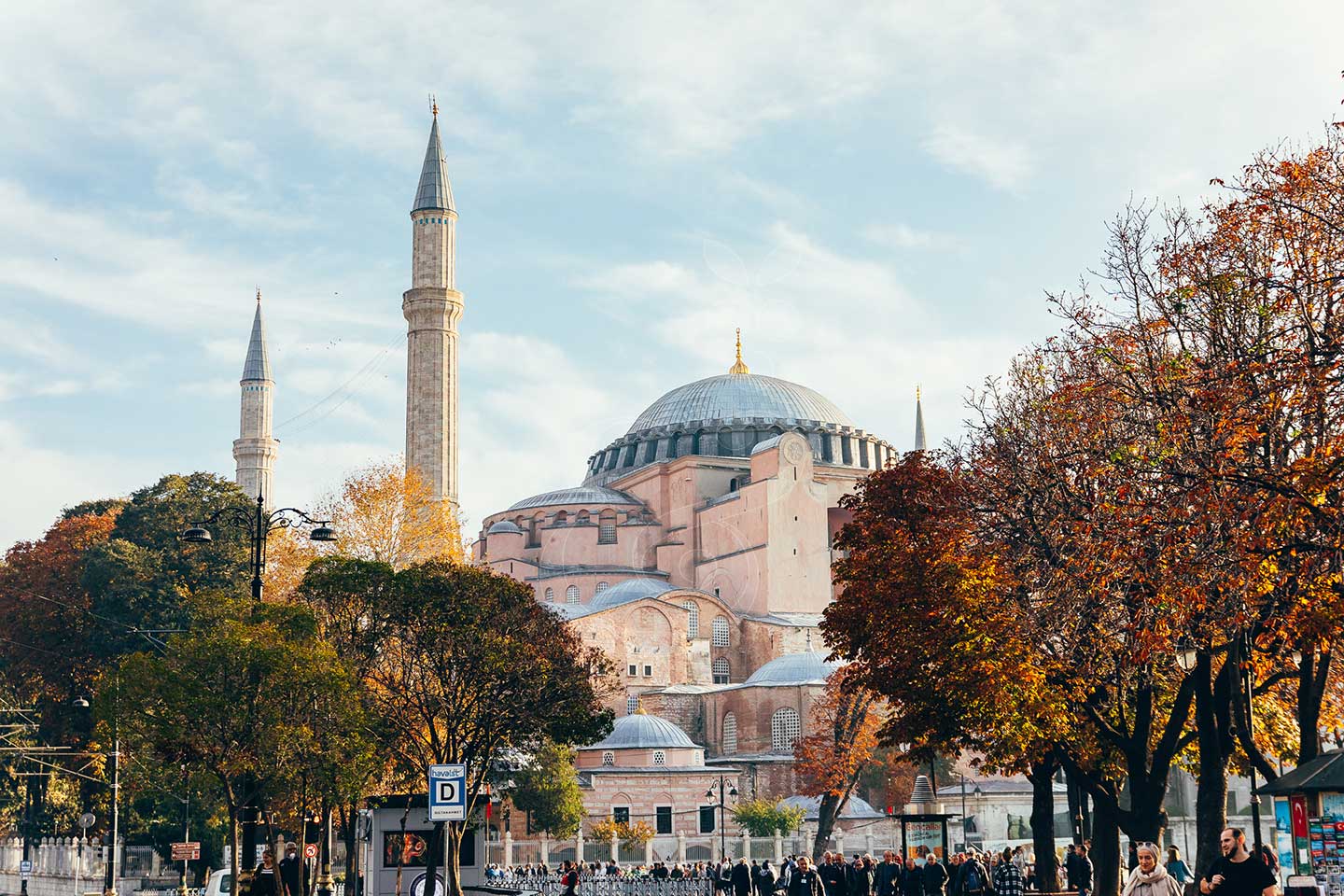 Haghia Sophia Istanbul tours with Vines and Pearls