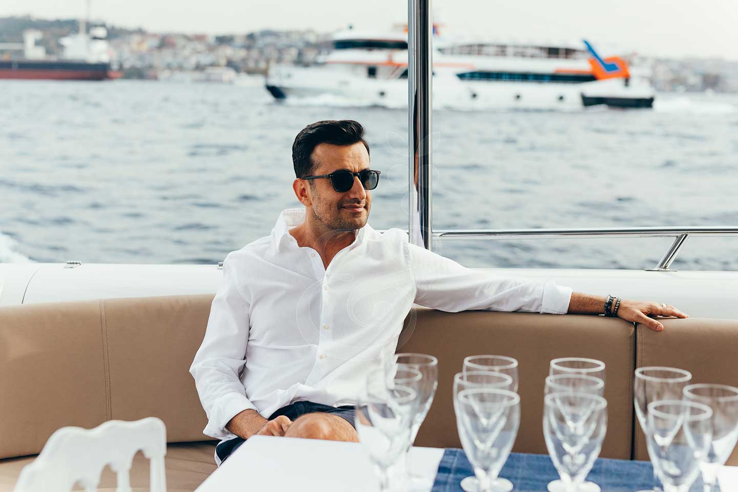 Istanbul Sailing by Vines and Pearls